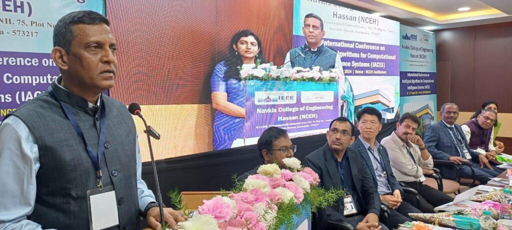 Dr.C. Krishna Mohan of IIT, Hyderabad, speaking on the occasion