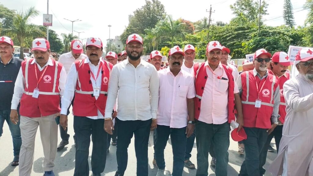 Hassan MLA Swaroop Prakash taking part in a marathon to pledge for global peace.