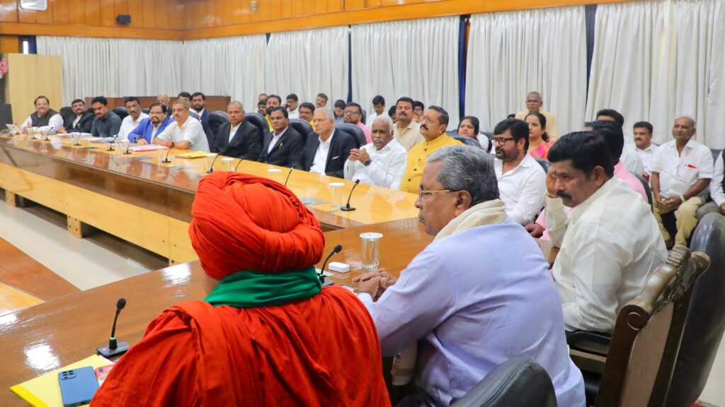 Visuals from the CM's meeting with Panchamasali community leaders in Bengaluru