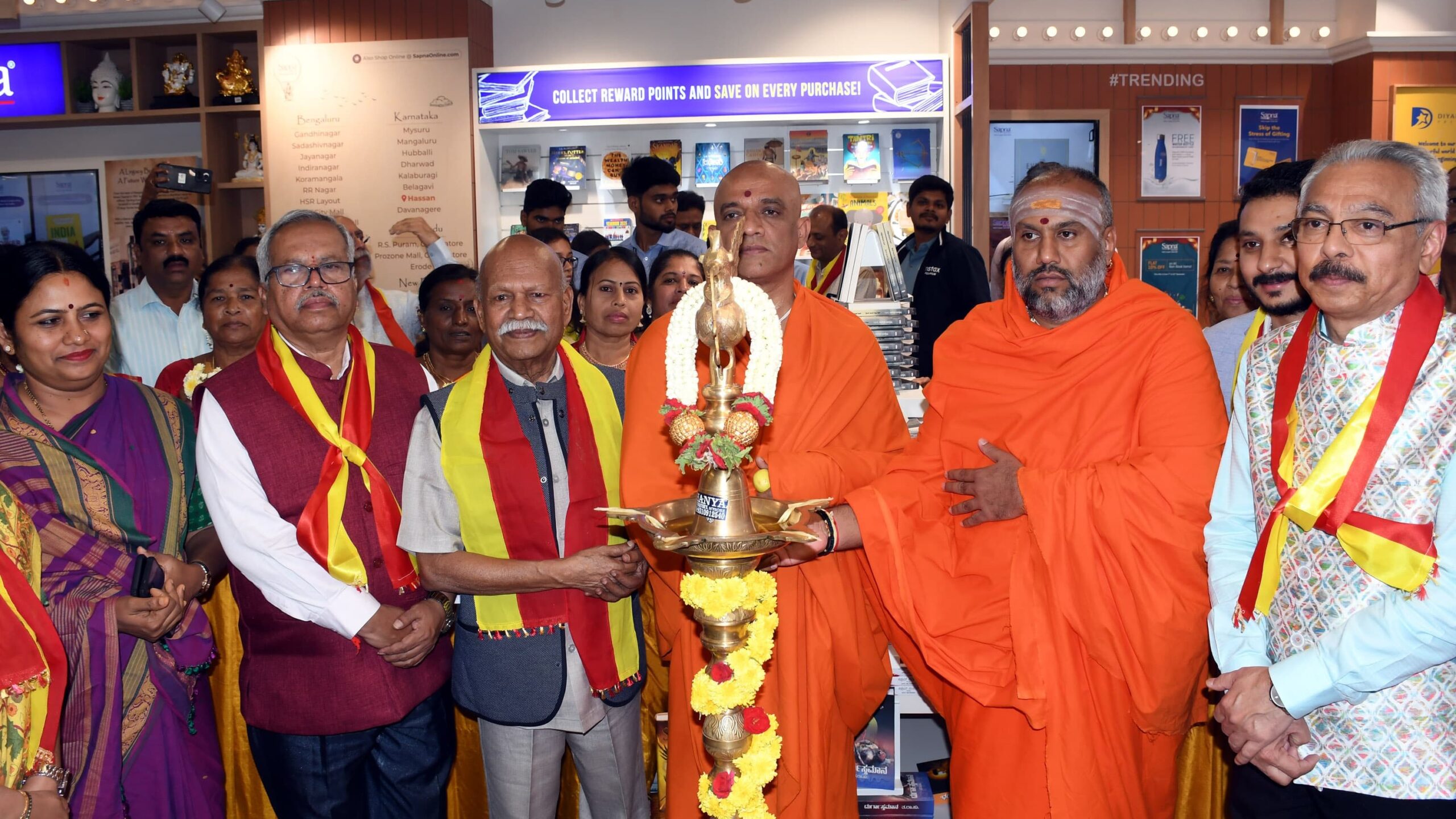 Visuals from the inauguration ceremony of Sapna Book House at Gandhi Circle in Hassan on Thursday.
