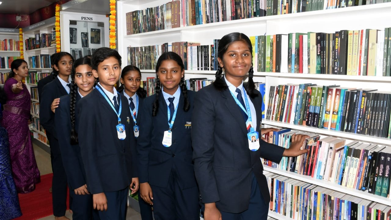Visuals from the decadal anniversary celebrations of Akshara Book House in Hassan on Friday.