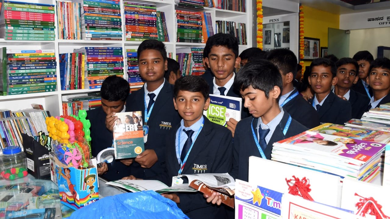 Visuals from the decadal anniversary celebrations of Akshara Book House in Hassan on Friday.