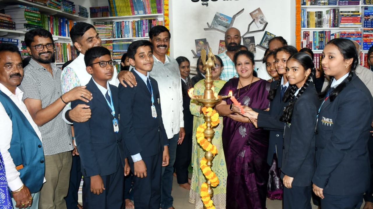 Visuals from the decadal anniversary celebrations of Akshara Book House in Hassan on Friday.