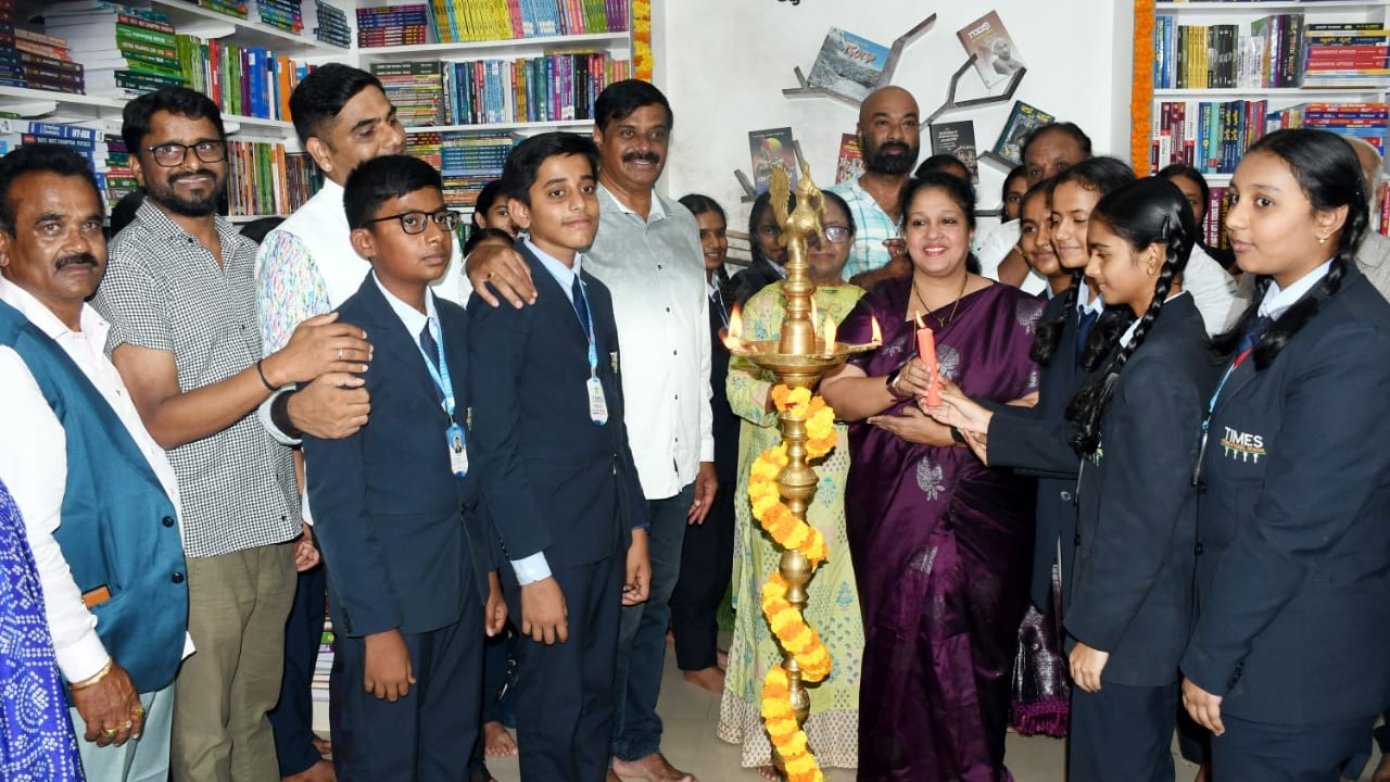 Visuals from the decadal anniversary celebrations of Akshara Book House in Hassan on Friday.