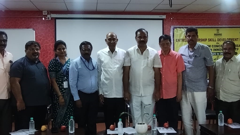 MCE college officials at the launch of the 6-week workshop for students on self-employment prospects.